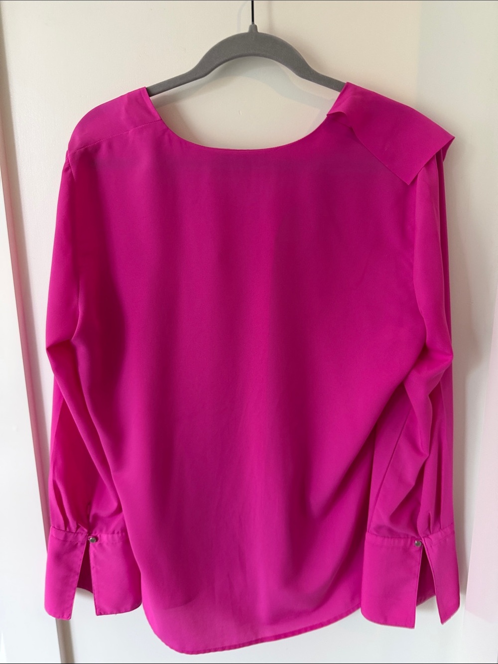 Banana Republic Bright Fuchsia Ruffle V-Neck Blouse - Picture 2 of 3